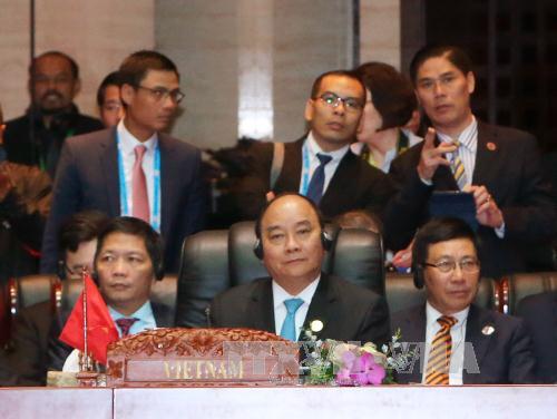 Thủ tướng dự Hội nghị Cấp cao Đông Á và ASEAN+ ảnh 1